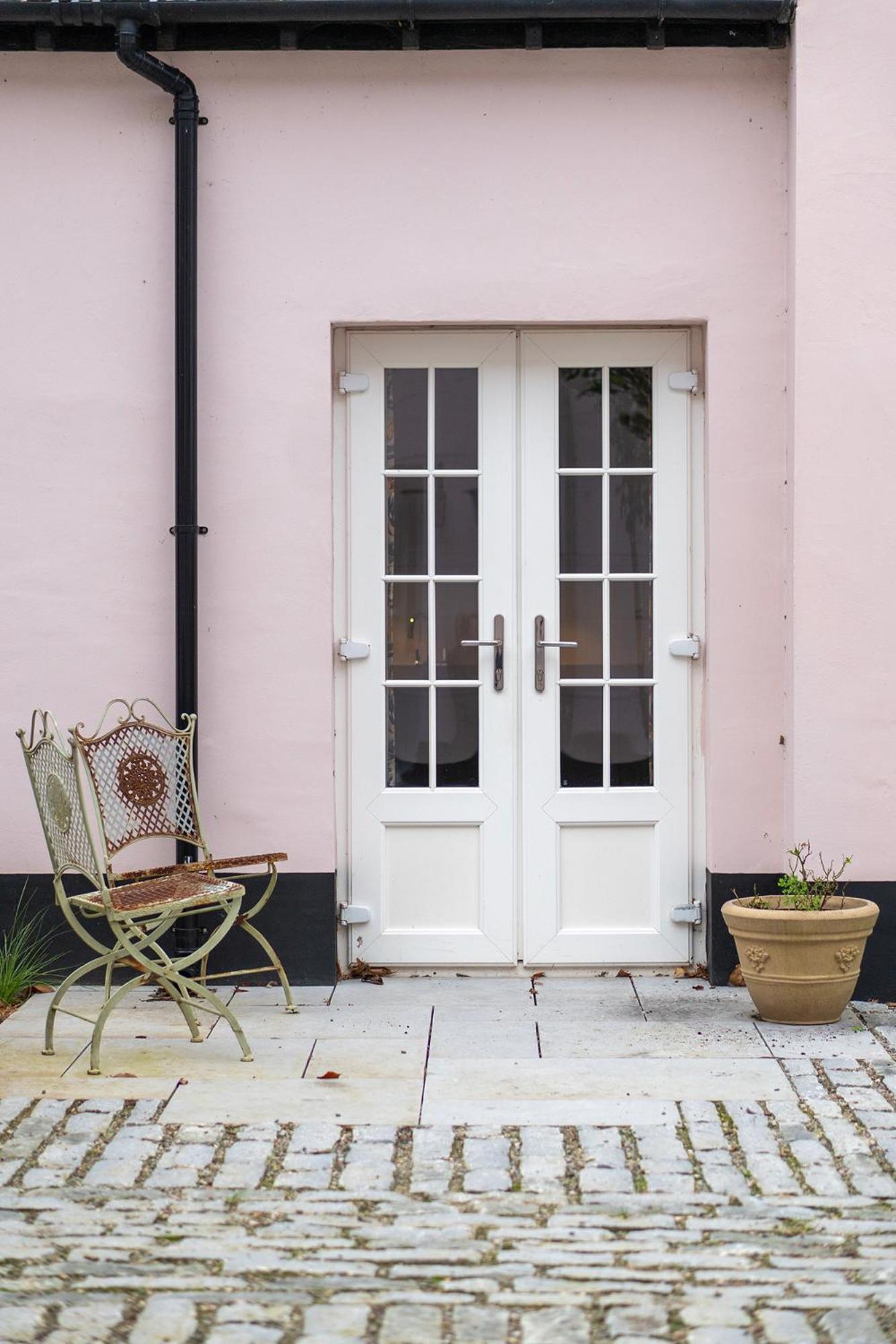 The Coachhouse, , Sleeps 4 Holiday home *