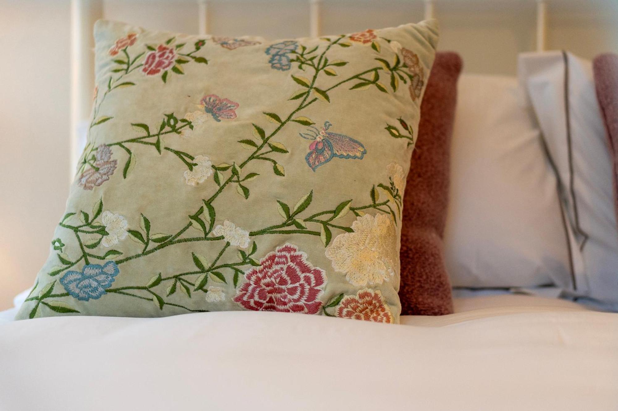 The Coachhouse, , Sleeps 4 Holiday home *