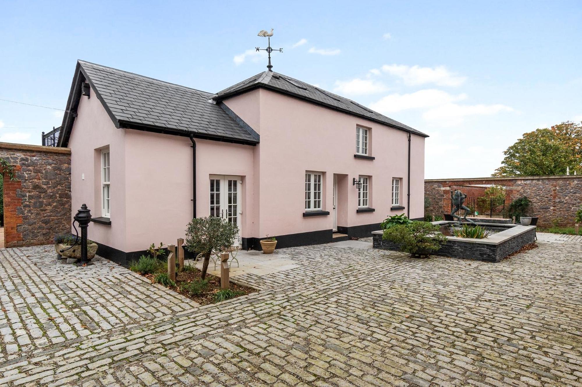 The Coachhouse, , Sleeps 4 * East Budleigh